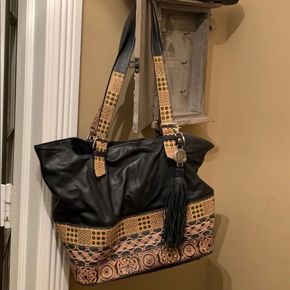 Firenze Bella Bag. Black with tan/green details.